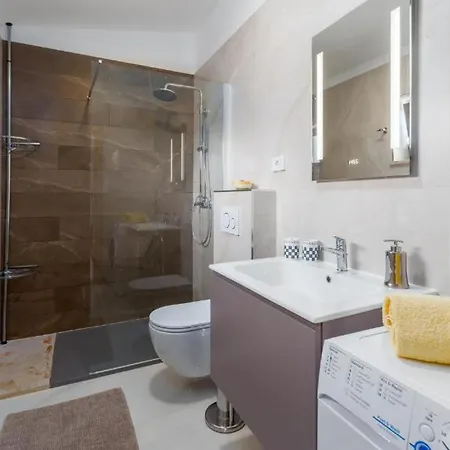 Apartment New!!! Alex Deluxe On Beach 2 *